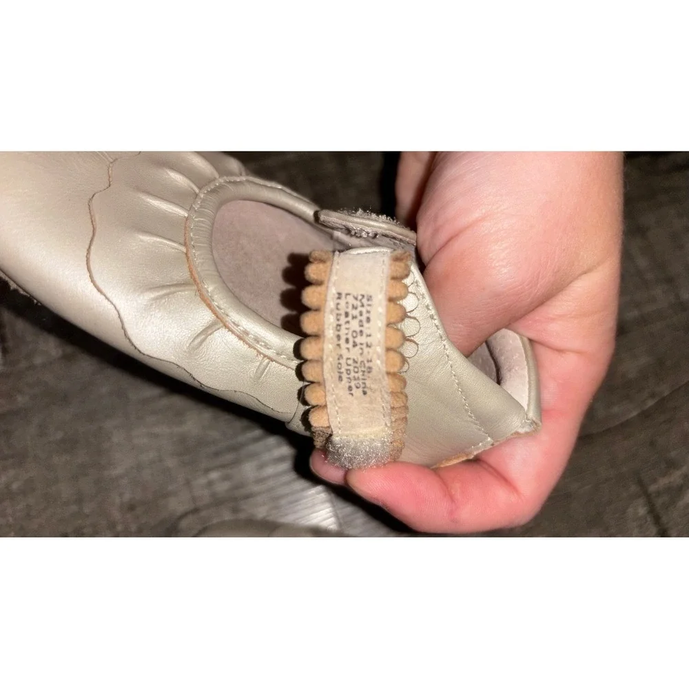 Livie & Luca Gold Leather Scalloped Mary Jane Shoes Baby Toddler Size 12-18 M